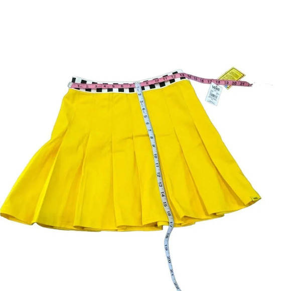 Vans X Tierra Whack pleated skirt in yellow NWT Sz 28 - Picture 9 of 9